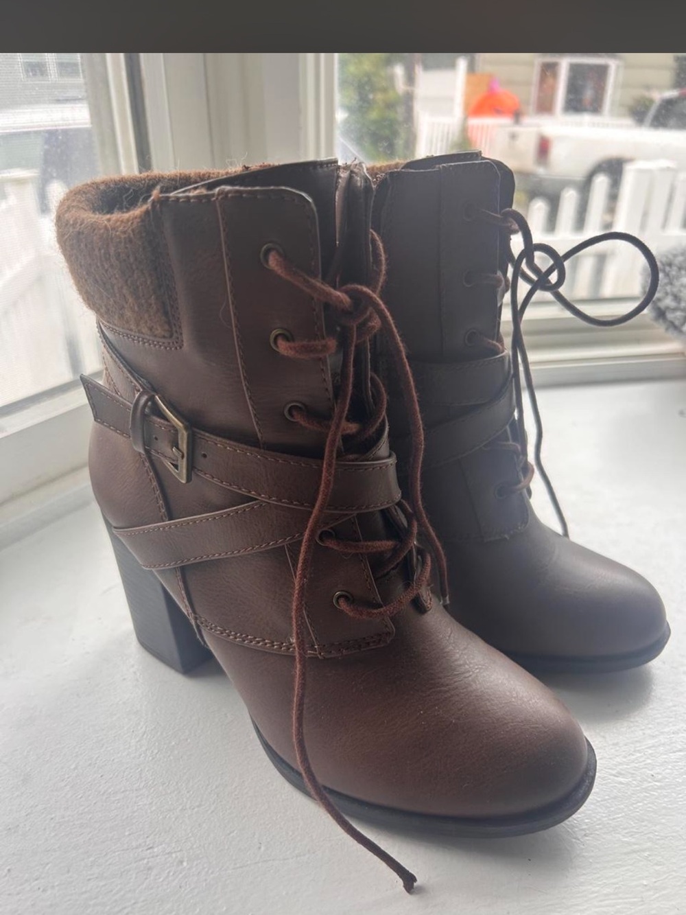Women’s Brown Lace-Up Block Heel Ankle Boots